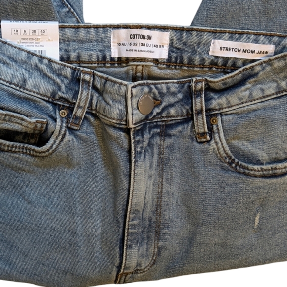 CottonOn High-Rise Mom Jeans Stretchy Distressed Tapered Leg - Size 6 US Women - Picture 4 of 8